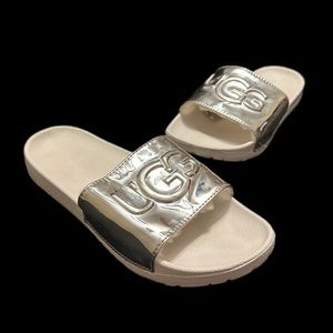 UGG Royale Graphic Metallic Silver Slide